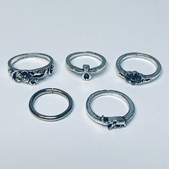 Unknown Jewelry - 5 Piece Women's Fashion Jewelry Silver Color Stack Accent Rings Set Boho